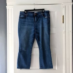 LOFT 31/12 Curvy Kick Crop Jeans